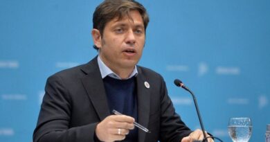 Los salarios docentes bonaerenses caen 22,7% con Kicillof y quedan entre los más bajos del país