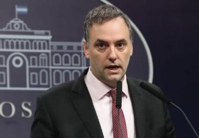 Adorni gastó $ 139 millones con tarjetas de crédito, cuando tenía un sueldo de $ 3,5 millones