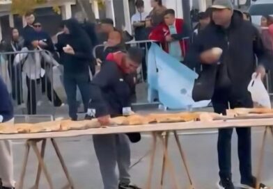 Insólito: vecinos saquearon un sándwich gigante de matambre a la pizza en Avellaneda