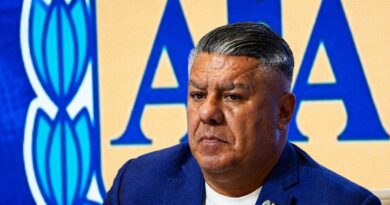 La Justicia de Estados Unidos incautó el celular de Chiqui Tapia y fue citado a declarar