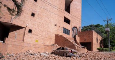 Al menos 224 muertos por el terremoto en Colombia Al menos 224 muertos por el terremoto en Colombia